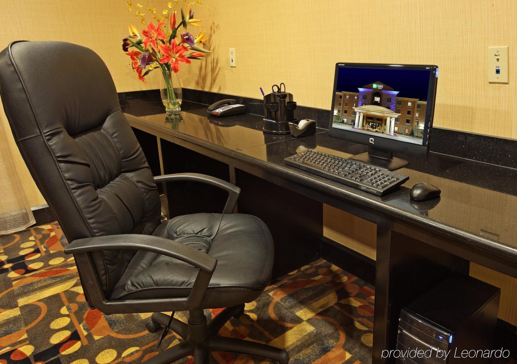 Holiday Inn Express Hotel & Suites Texarkana East By Ihg Eksteriør bilde