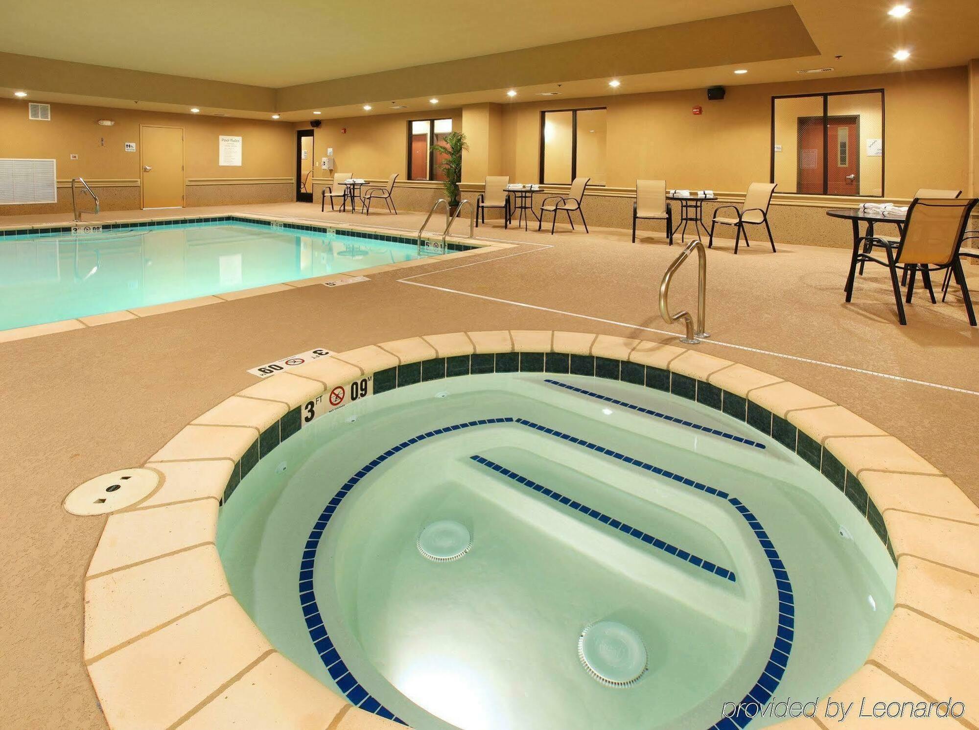 Holiday Inn Express Hotel & Suites Texarkana East By Ihg Eksteriør bilde